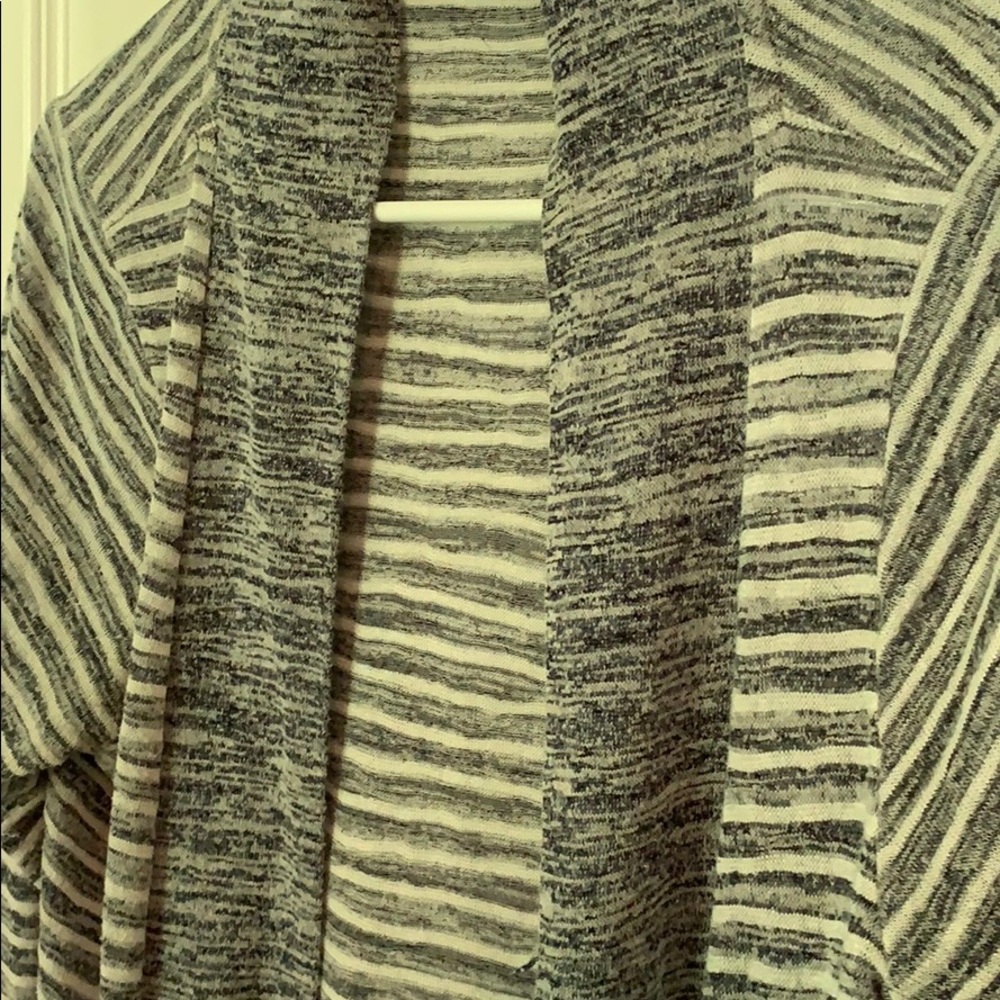 Cardigan - Picture 2 of 3